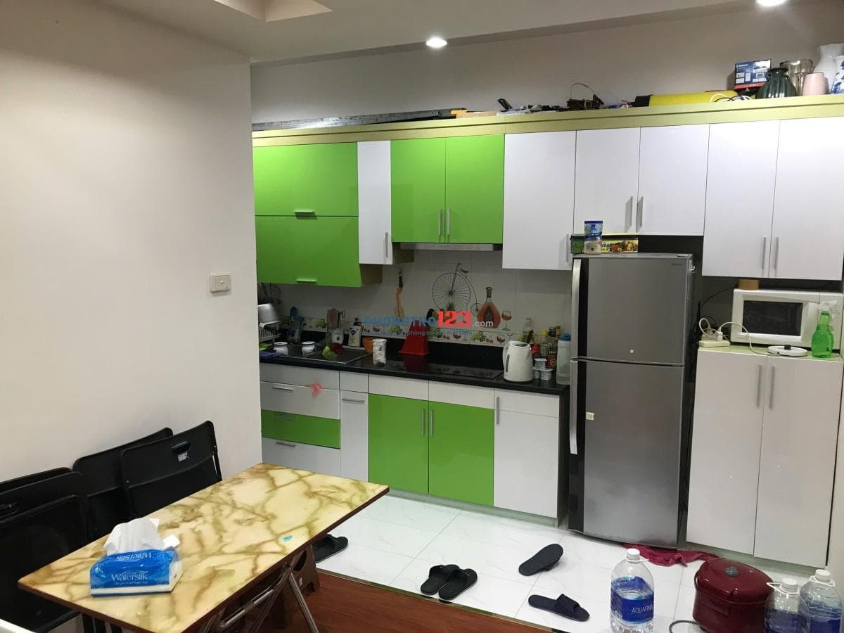 Cho thuê căn hộ chung cư 3N1K 2WC 86m2 đủ đồ